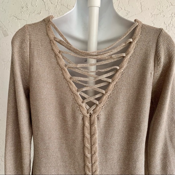BELLDINI Criss Cross Back Long Sleeve Sweater Top. Taupe Small - Picture 6 of 12